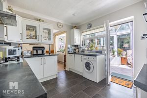 Kitchen - click for photo gallery